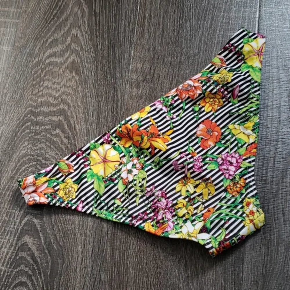 MINKPINK striped floral Bikini Bottoms - Picture 2 of 2